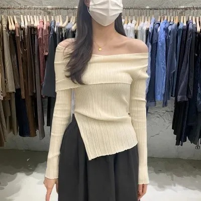 2025秋裝復古一字肩套頭顯瘦開叉不規則高級感薄款休閒針織衫上衣