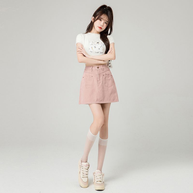 Real shot of 2025 denim short skirt for women in summer hip-packed A-line skirt, small, high waisted, slimming, flesh prevents exposure