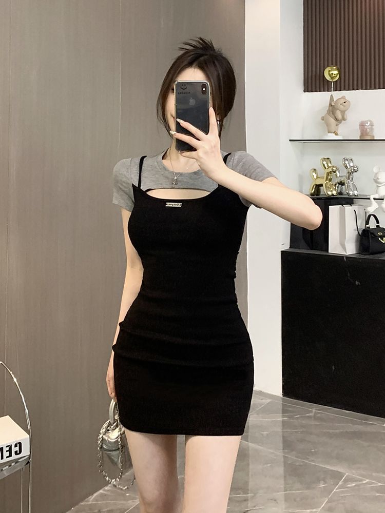 設計感名媛短袖連衣裙女2025夏季高級感百搭時尚復古修身包臀裙子