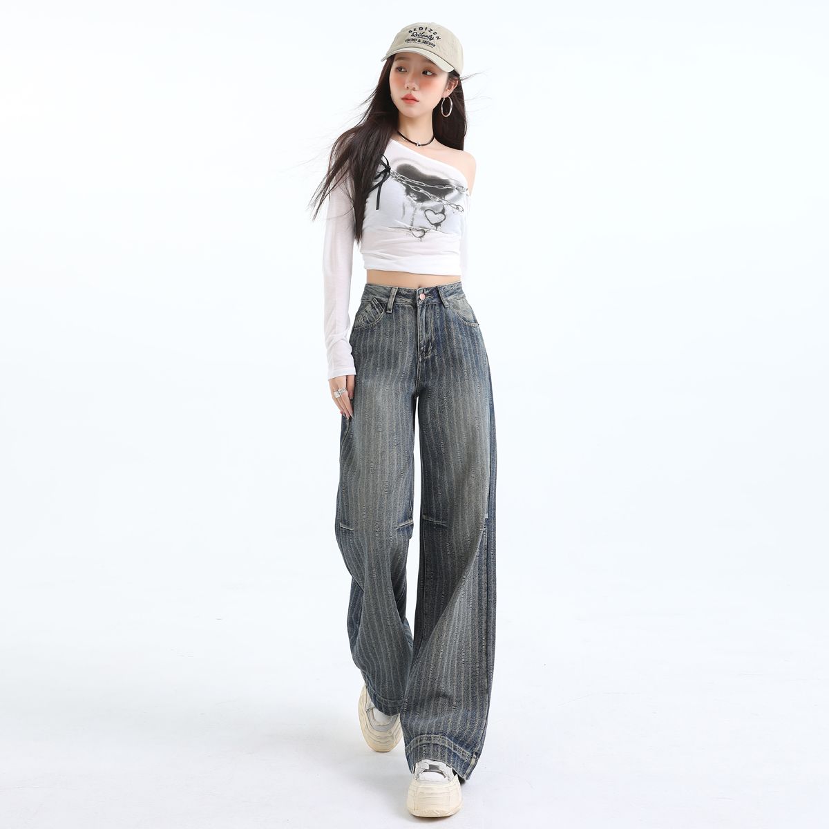 Real shot of 2025 spring fashion trend casual pants for women high waist drooping wide-leg pants