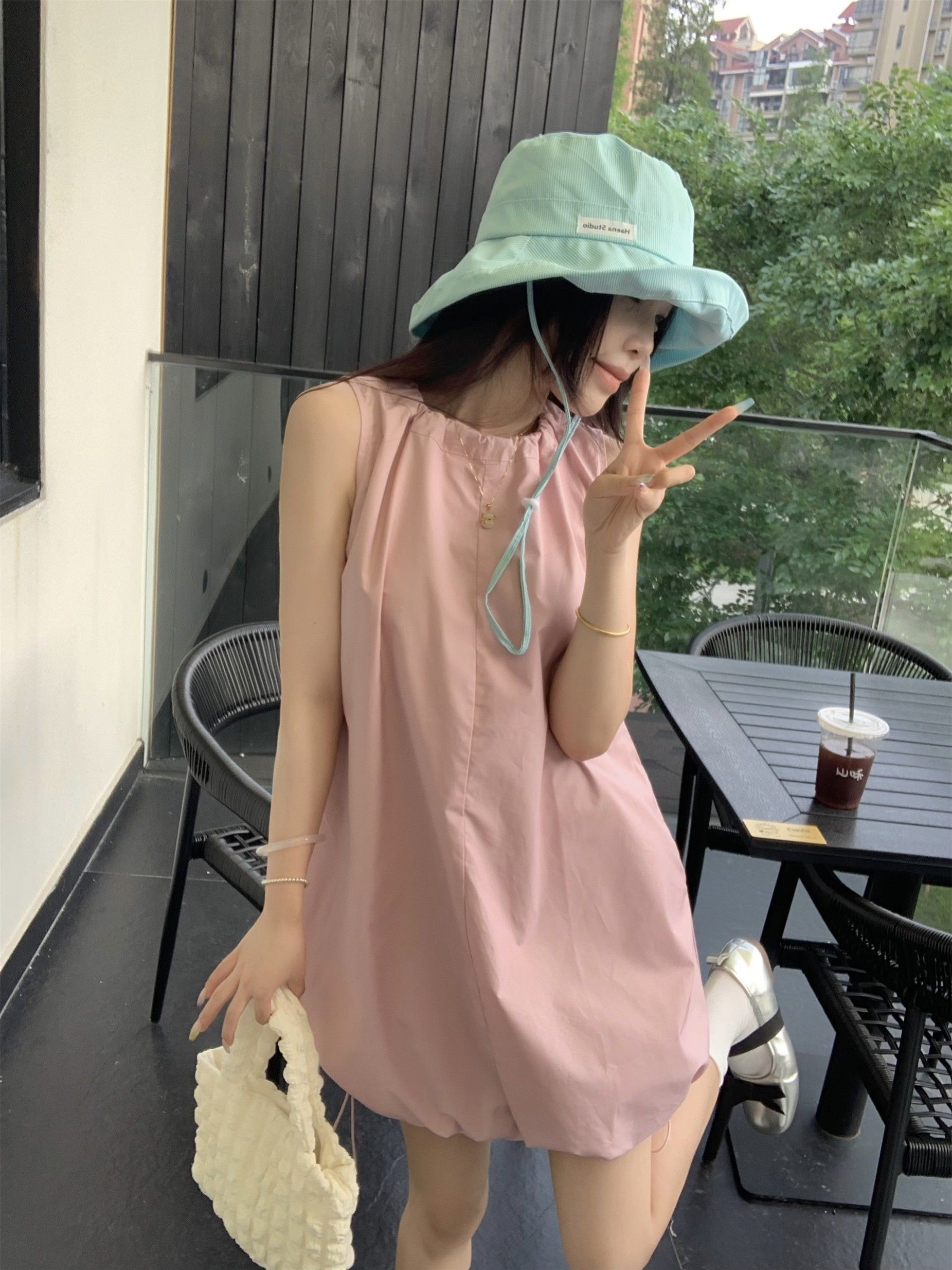 溫柔風減齡設計感粉色系帶連衣裙女夏季2025新款純色花苞裙短裙潮