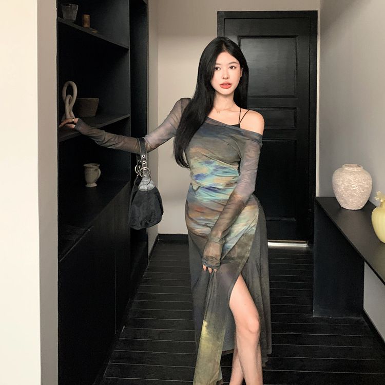 油畫連衣裙網紗度假風吊帶兩件套女夏季高級感超好看辣妹長款裙子