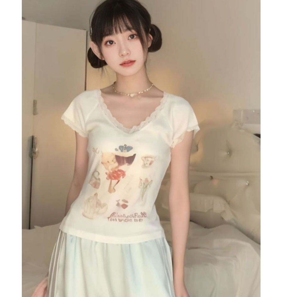 官方原版面料蕾絲花邊拼接卡通印花正肩T恤女圓領正肩修身上衣