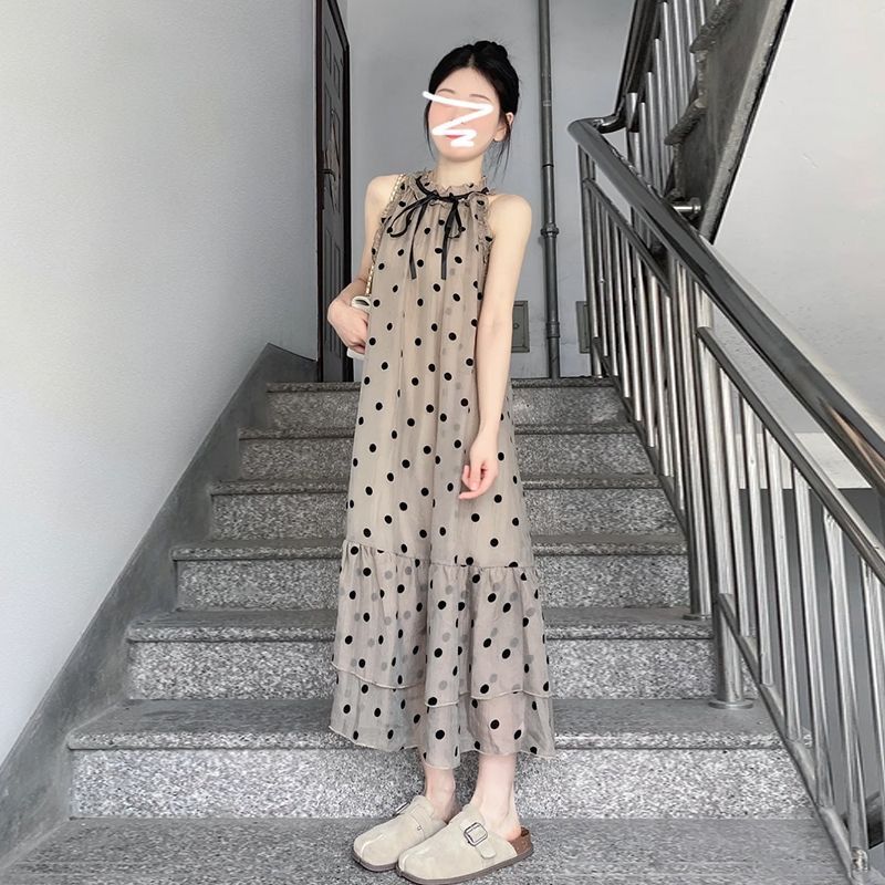 法式掛脖波點連衣裙子女夏季2025新款海邊度假小個子無袖氣質長裙