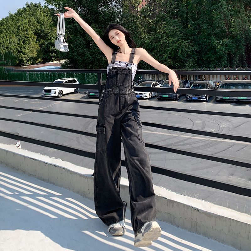 Real shot of 2025 spring fashion retro denim overalls for women loose age-reducing slimming wide-leg work jumpsuits