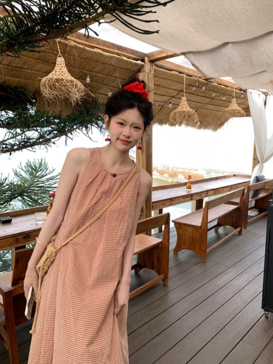 韓系甜美格子壓褶圓領連衣裙女夏季2025新款寬鬆中長款A字背心裙