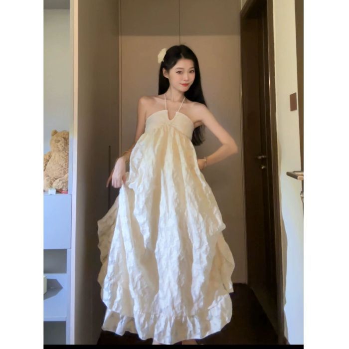 新款法式掛脖連衣裙女海邊拍照出片度假露背長裙超仙寬鬆a字裙子