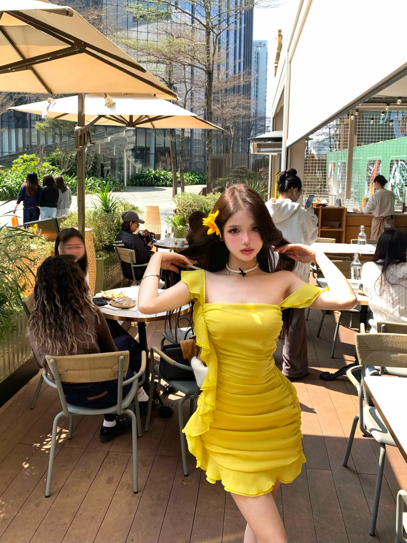 Real shot Havana love letters ruffled dress women's design sense spring and summer slim short suspender skirt