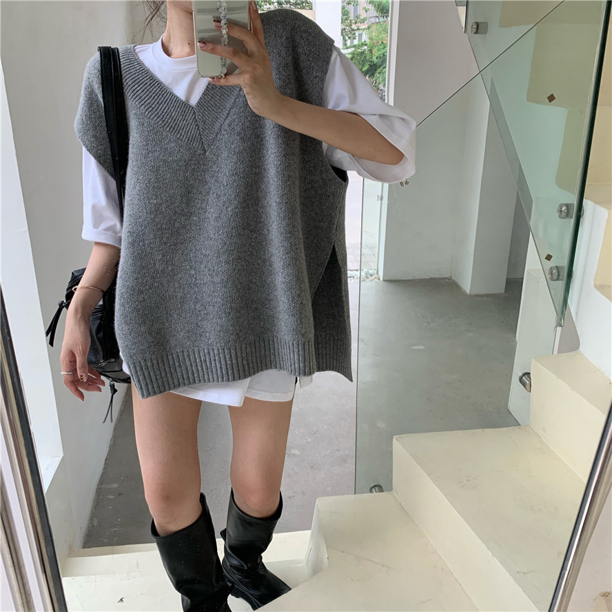 Women's Loose and Versatile Retro V-Neck Casual Off-the-Shoulder Cardigan from South Korea