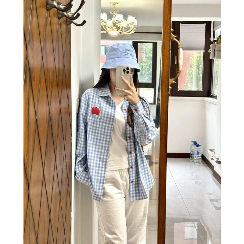藍色格子長袖襯衫女春秋新款寬鬆設計感襯衣休閒穿搭法式上衣外套