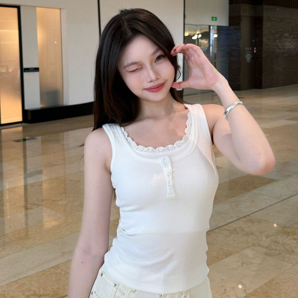 蕾絲邊拼接紐扣吊帶背心女春2025假兩件修身短款辣妹風上衣