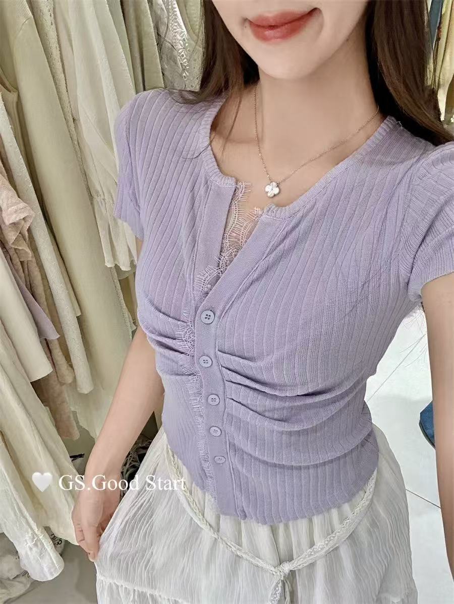 Non-real photo of purple lace short-sleeved top in summer new slim design chic knitted sweater trend