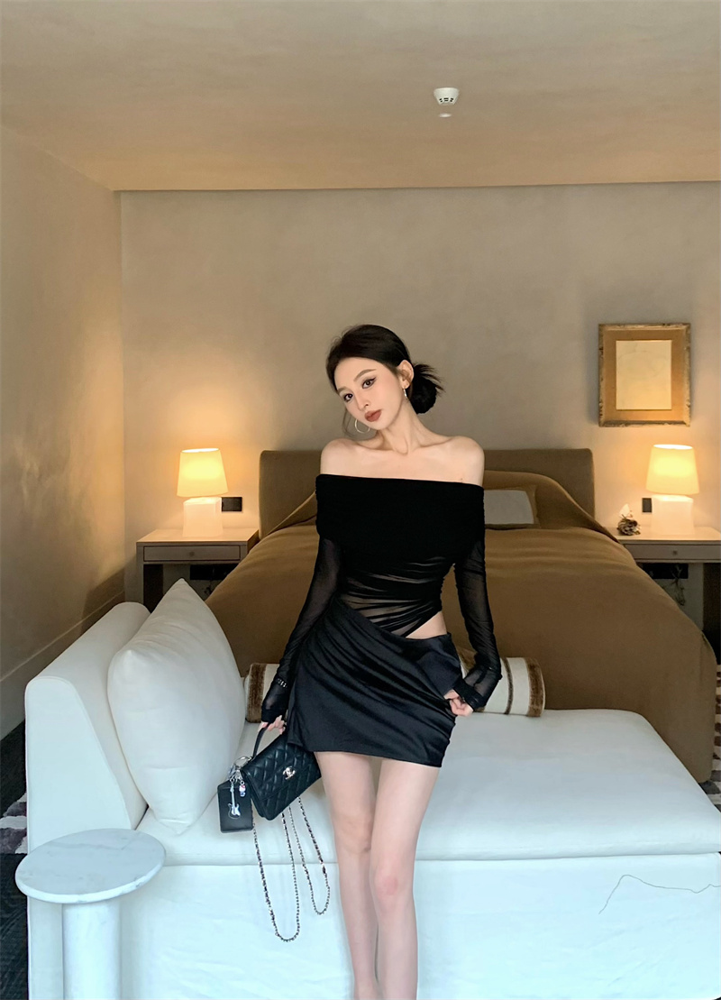 Real shot of sexy one-shoulder mesh waist hollow skirt