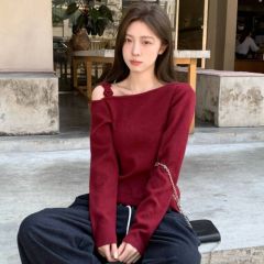 新年紅花朵一字肩打底衫女秋季新款斜領露肩內搭毛衣羊絨針織上衣