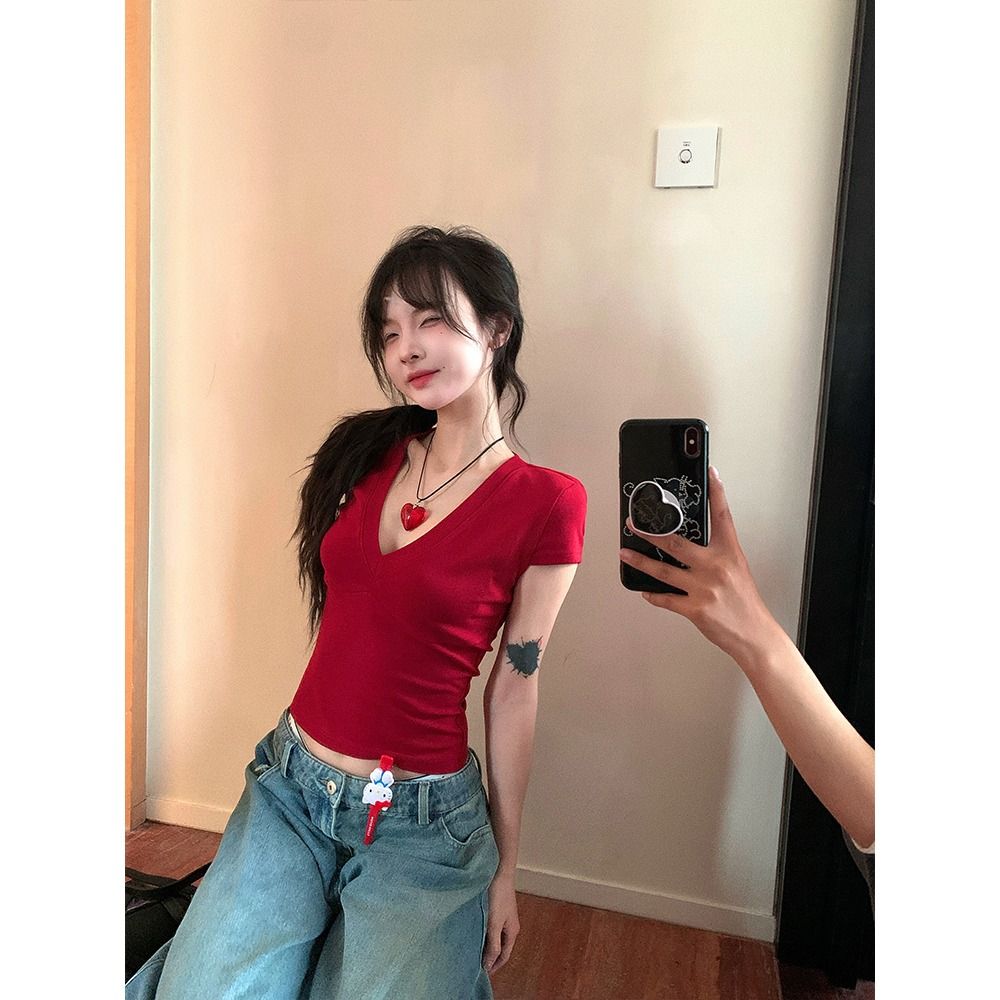 莫代爾人棉紅色v領短袖T恤女夏純欲辣妹修身內搭短款正肩上衣
