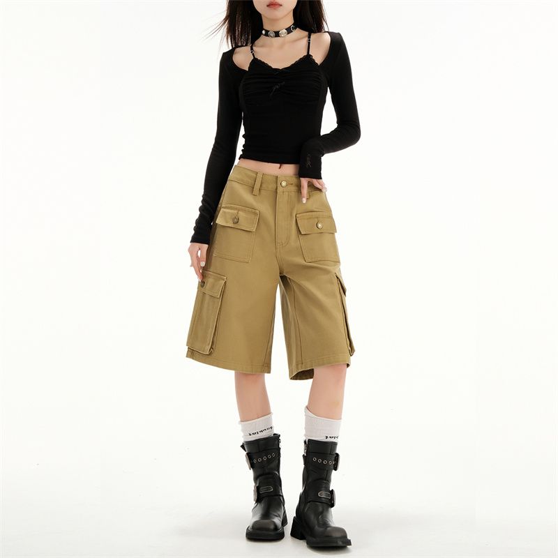 Real shot of 2025 spring and summer fashion workwear pure cotton five-point jeans for women with high waist slim denim versatile pants