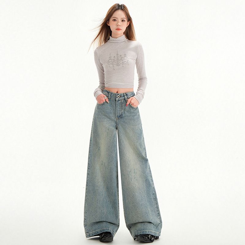 Real shot of 2025 spring fashion trend casual pants for women high waist drooping wide-leg pants
