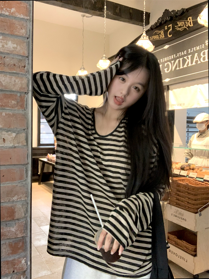 Real shot~ Haihun dopamine striped trumpet long-sleeved sunscreen T-shirt for women in spring and summer loose lazy style top