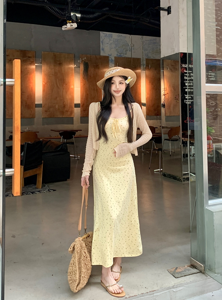 Real shot~ Women's high-end suspender dress, spring and summer 2025 super hot new French waist-hugging floral long skirt