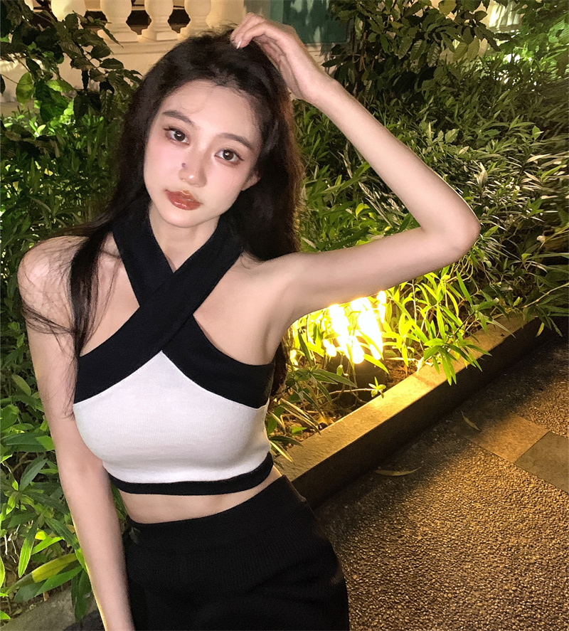 掛脖吊帶背心黑白拼色歐美辣妹風純欲露肩設計感上衣女