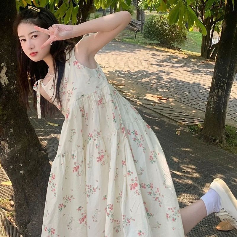 小清新甜美碎花吊帶連衣裙女學生春夏季寬鬆遮肉無袖中長款A字裙