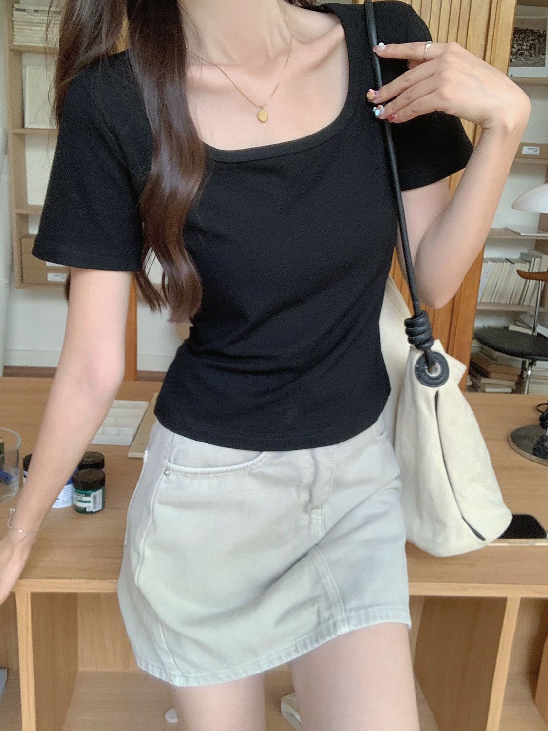 模特實拍方領正肩顯瘦白色短袖女夏季純欲甜辣不規則下擺t恤