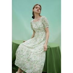 原版質量鏤空綁帶碎花連衣裙2025年夏季法式復古方領長裙 女