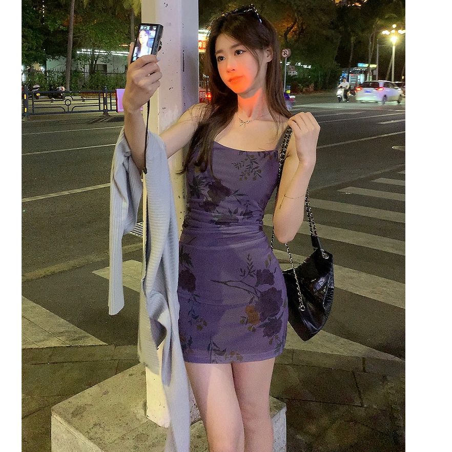 紫色碎花吊帶連衣裙子女夏季2025新款新中式修身顯瘦收腰包臀短裙