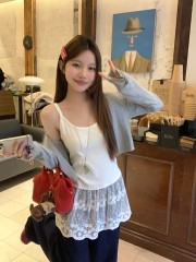 Real shot of lace skirt splicing with suspender vest, fashionable slim and beautiful back + gray shawl cardigan