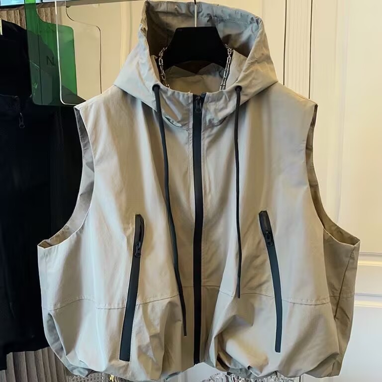 Sporty windbreaker with hood and drawstring, workwear jacket for women, functional waistcoat, layered wear, sleeveless casual top, early autumn style 