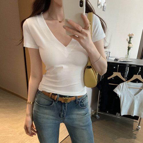 Real photos of hot girls V-neck, front shoulder slim short-sleeved T-shirt for women in 2025 new niche design slim top