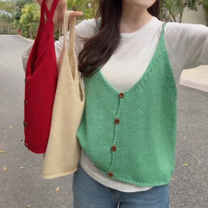 綠色短款針織背心馬甲女2025新款外穿外搭疊穿小吊帶坎肩無袖上衣