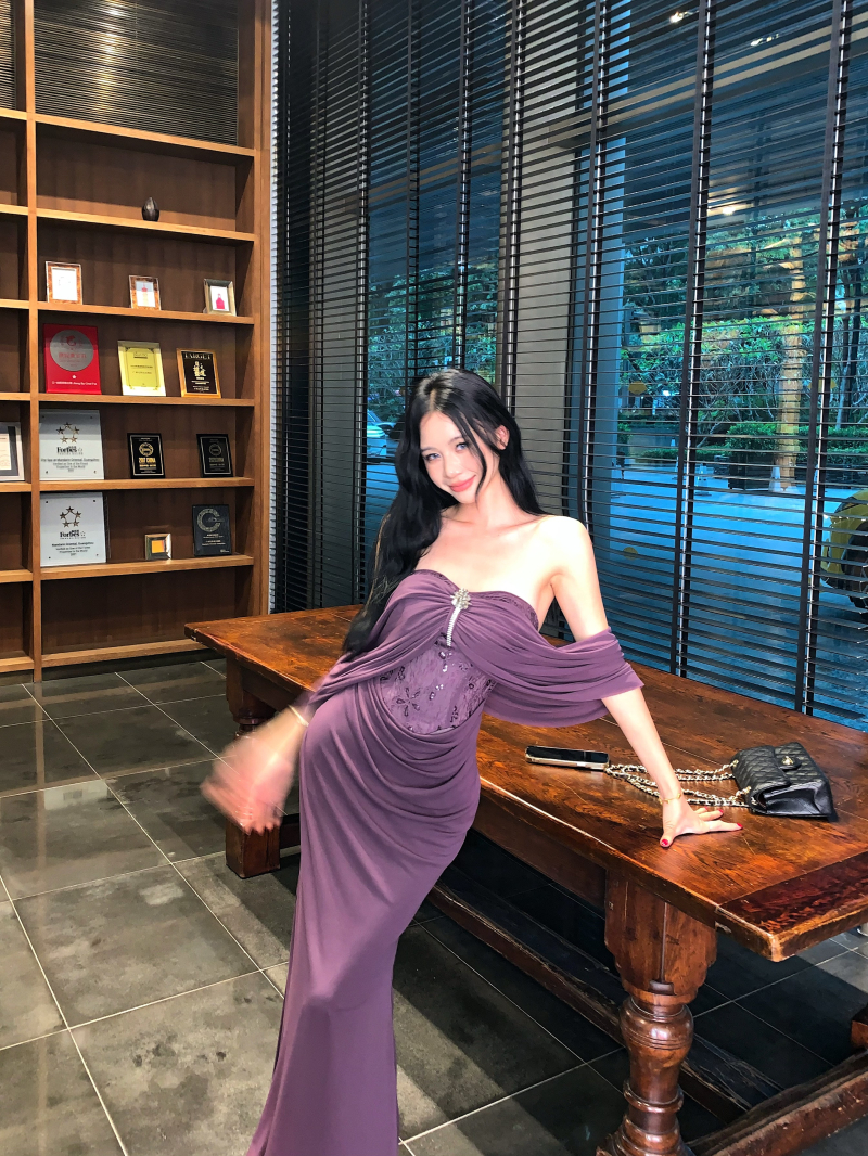 Real shot, purple and charming new style, waist-hugging and slimming, fishtail long skirt