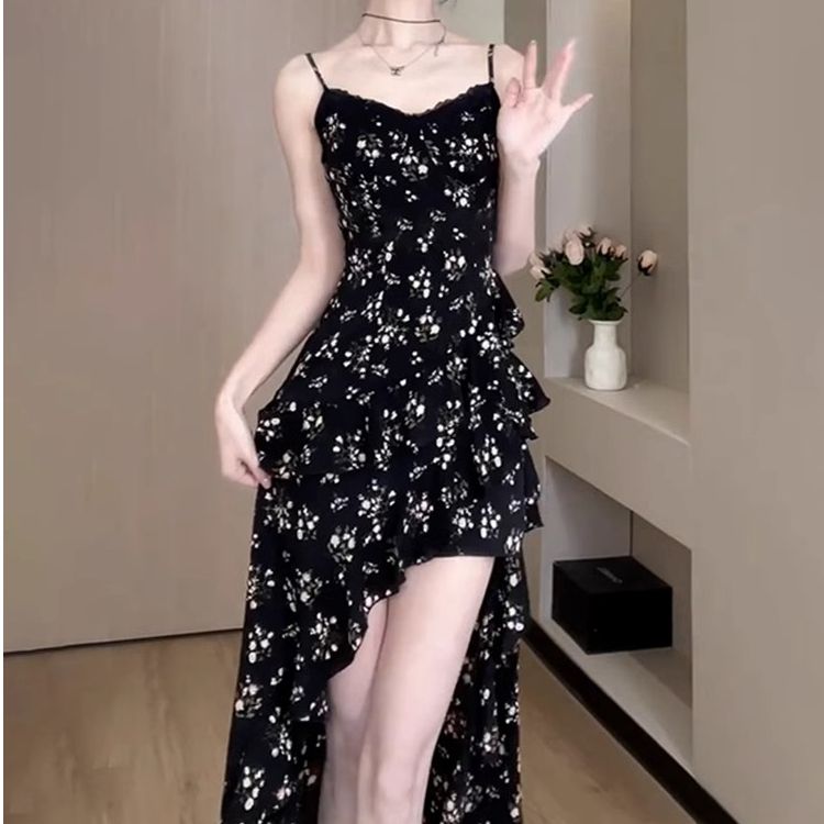 春裝黑色不規則荷葉邊開叉碎花連衣裙子女夏季2025年新款吊帶長裙