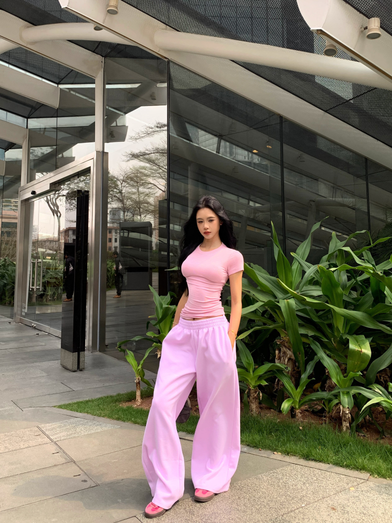 Real shot of rose pink round neck short-sleeved knitted T-shirt + drawstring-free sweatpants fashionable high-waisted casual wide-leg pants