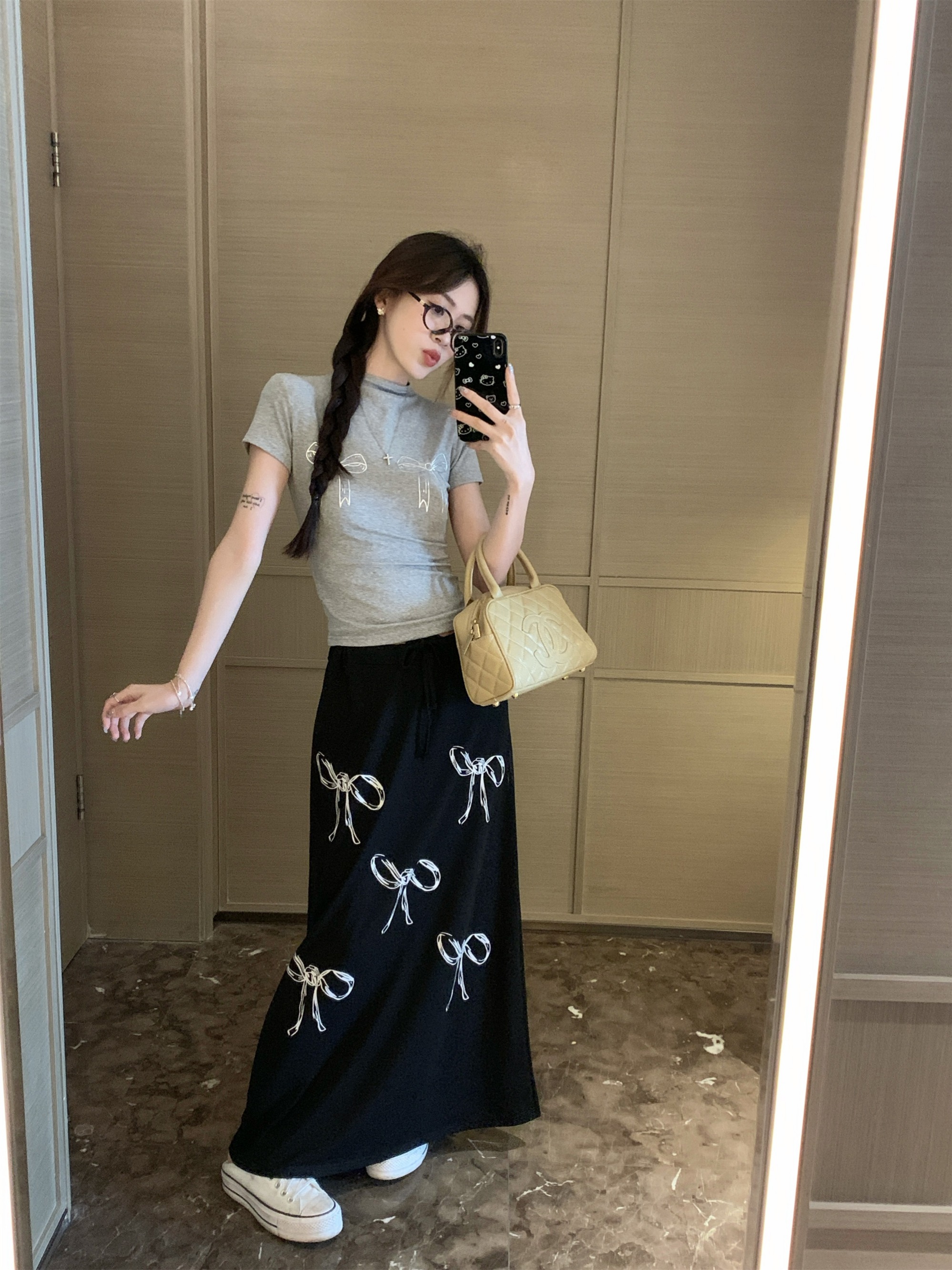 實拍~韓版時尚花灰銀色蝴蝶印花顯瘦上衣+蝴蝶結半身裙