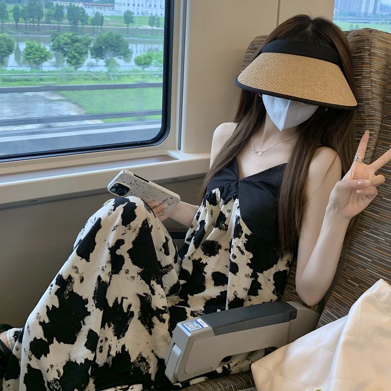 法式港味復古chic長裙赫本風氣質顯瘦黑色碎花吊帶連衣裙子女夏季