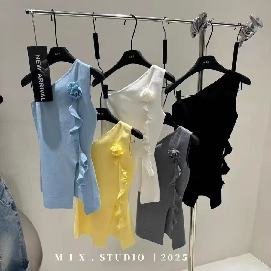 2025新款不規則開叉斜肩吊帶背心女設計感小眾修身顯瘦無袖上衣