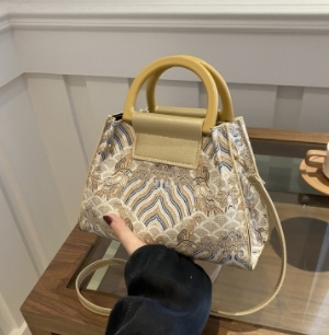 Shangxin retro embroidered Feng Shui bucket bag large capacity fashionable casual and fashionable handbag splicing single shoulder diagonal strap bag