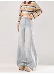 淺色高腰微喇叭牛仔褲女不貼腿春秋新款寬鬆顯瘦提花設計感馬蹄褲