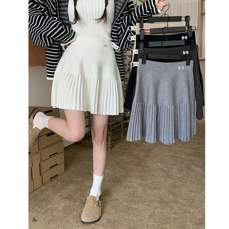 Soft and glutinous knitted pleated skirt for women in spring new Japanese sweet high-waist bow versatile A-line short skirt