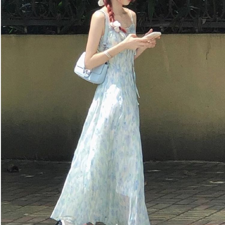 French sweet blue floral suspender dress for women in summer new style small waist-hugging and slimming sleeveless long skirt