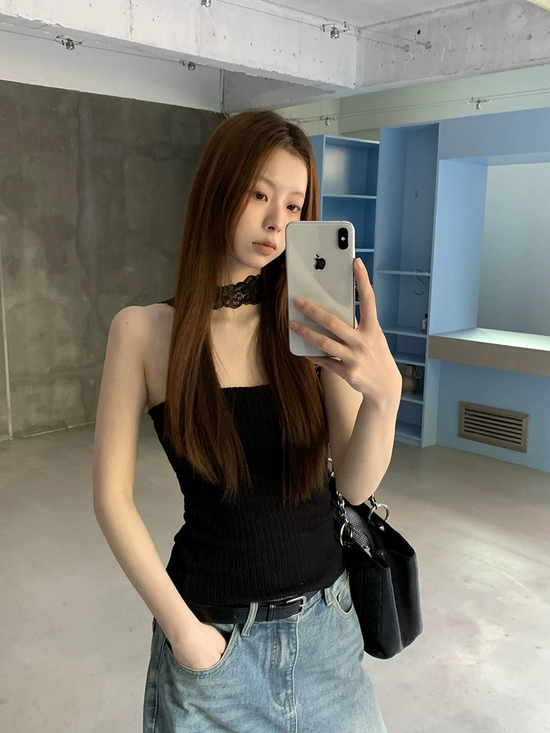 Red Man Pavilion suspender vest for women 2025 new summer wear beautiful back lace halter neck black design sleeveless top