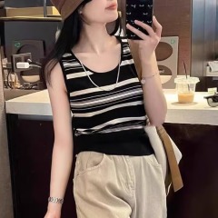 Fashionable and simple design striped suspender vest for women in spring and summer breathable and comfortable niche short top for women
