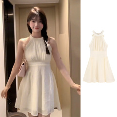 French halter neck dress for women in summer 2025 new style small fragrance white sleeveless suspender short skirt A-line skirt