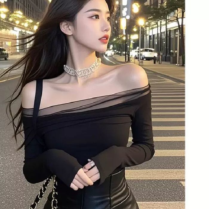 Sexy hot girl one-shoulder short base shirt for women with slim fit and beautiful long-sleeved black top