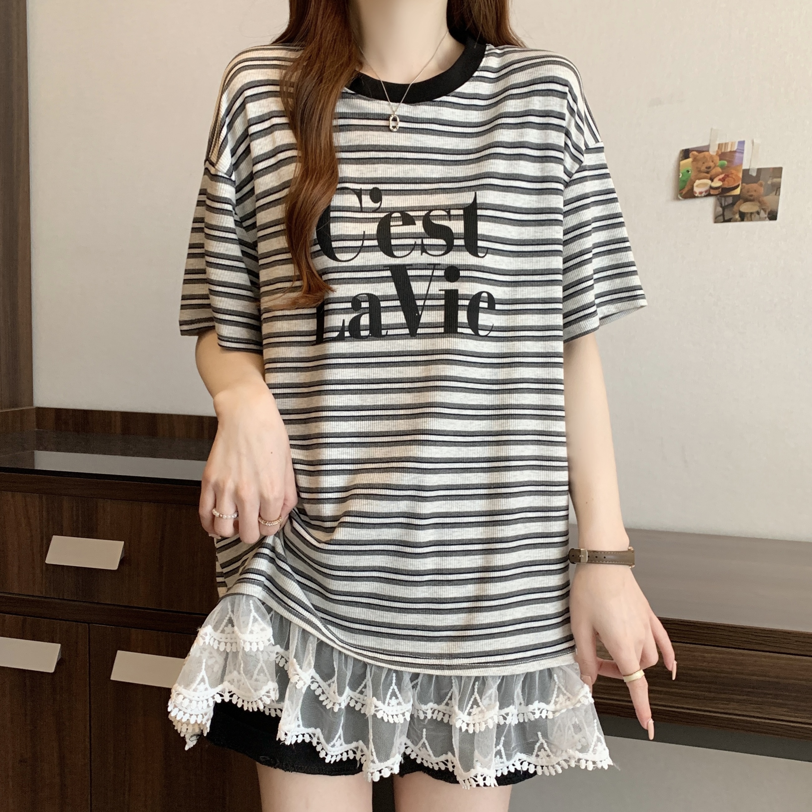 Real shot, large size fat MM Korean sweet girl lace letter printed striped round neck pullover T-shirt, non-infringement
