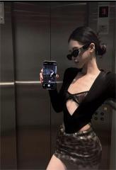 Cchun Junko indulges in the city black long-sleeved jumpsuit female sexy hot girl tight lace v-neck T-shirt top