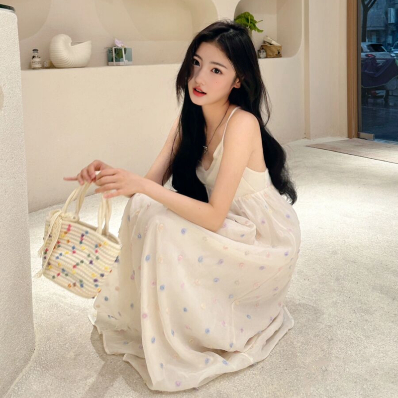 Gentle style beautiful small skirt seaside vacation dress temperament fairy chiffon suspender long skirt summer 2025