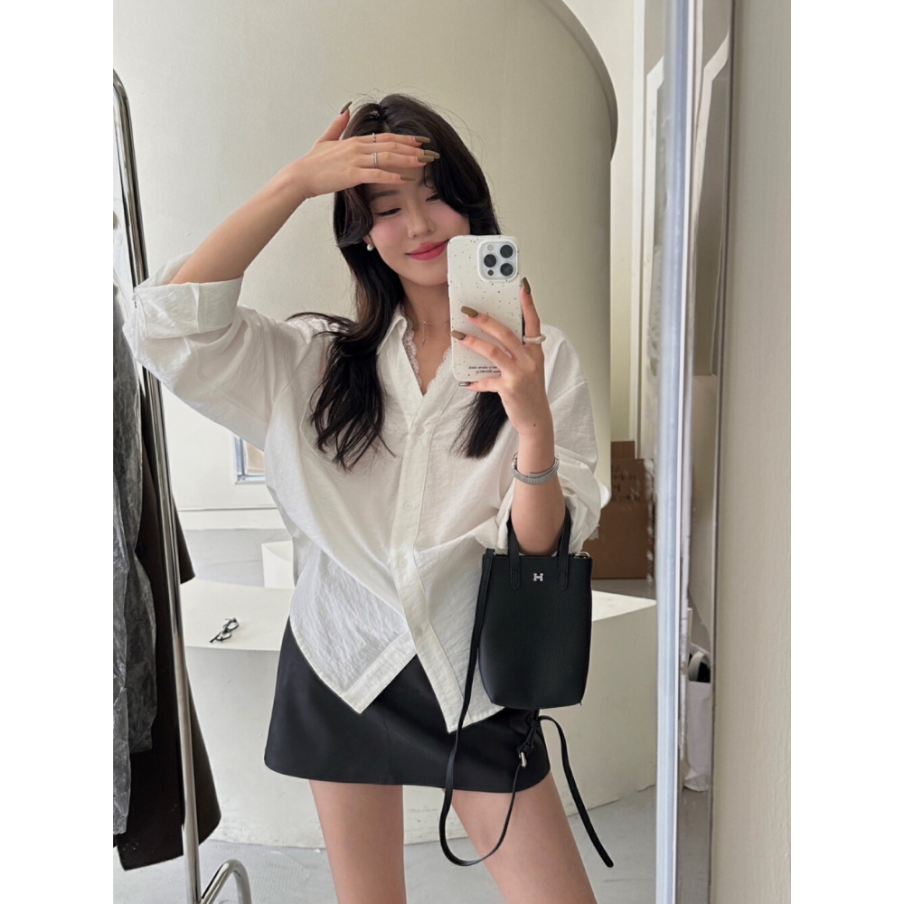 French temperament top spring and autumn new sweet lace spliced ​​long-sleeved shirt for women loose casual versatile jacket